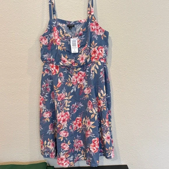 NWT Torrid 0X Floral Blue Dress - Picture 1 of 5